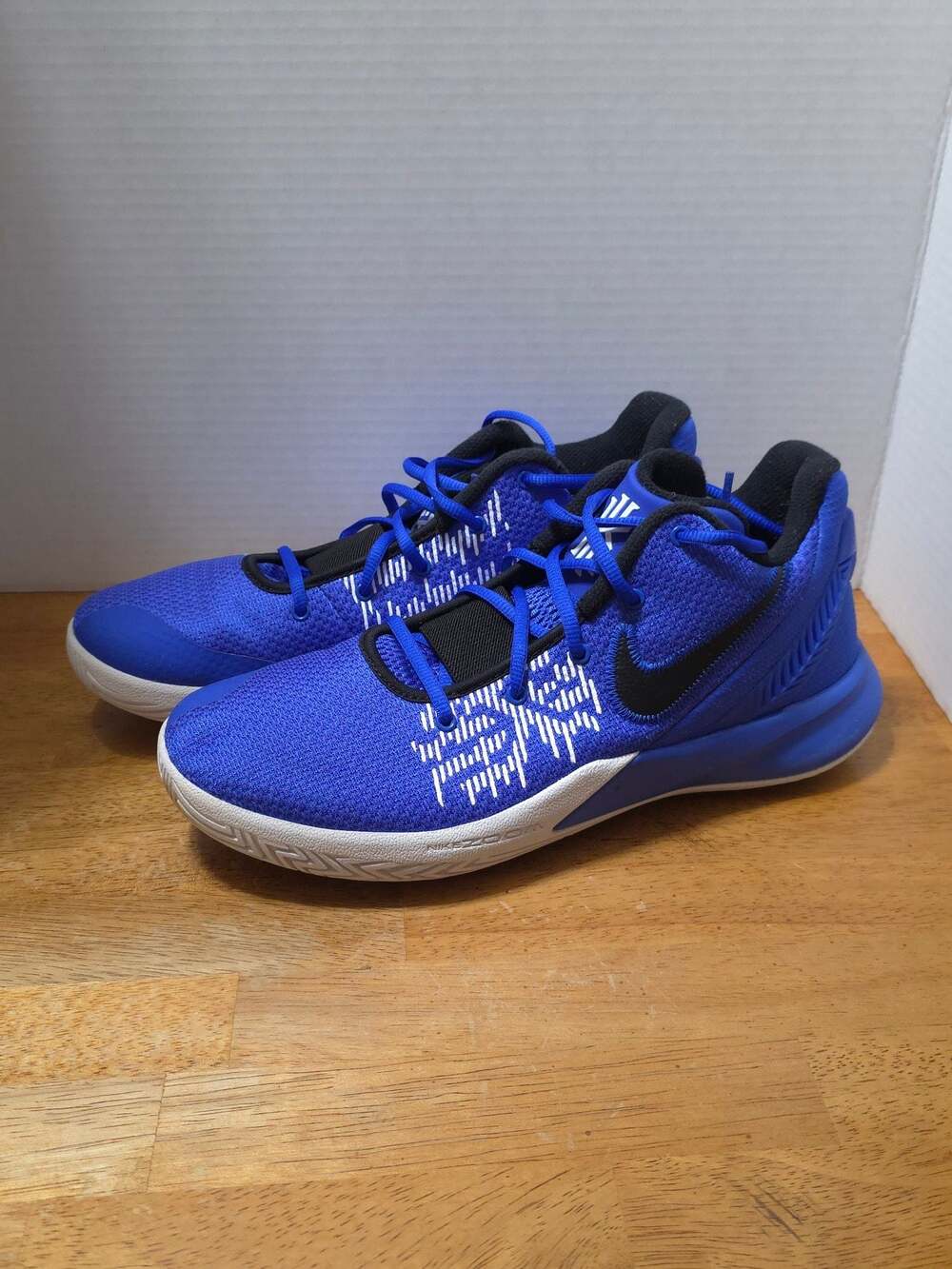 Nike Kyrie Flytrap II Basketball Shoes Blue White AO4436-402 Size 10.5
